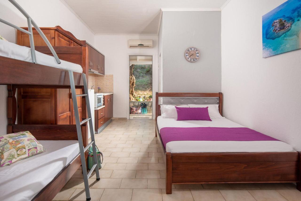 Studios Vagelis Kalamítsion Bagian luar foto