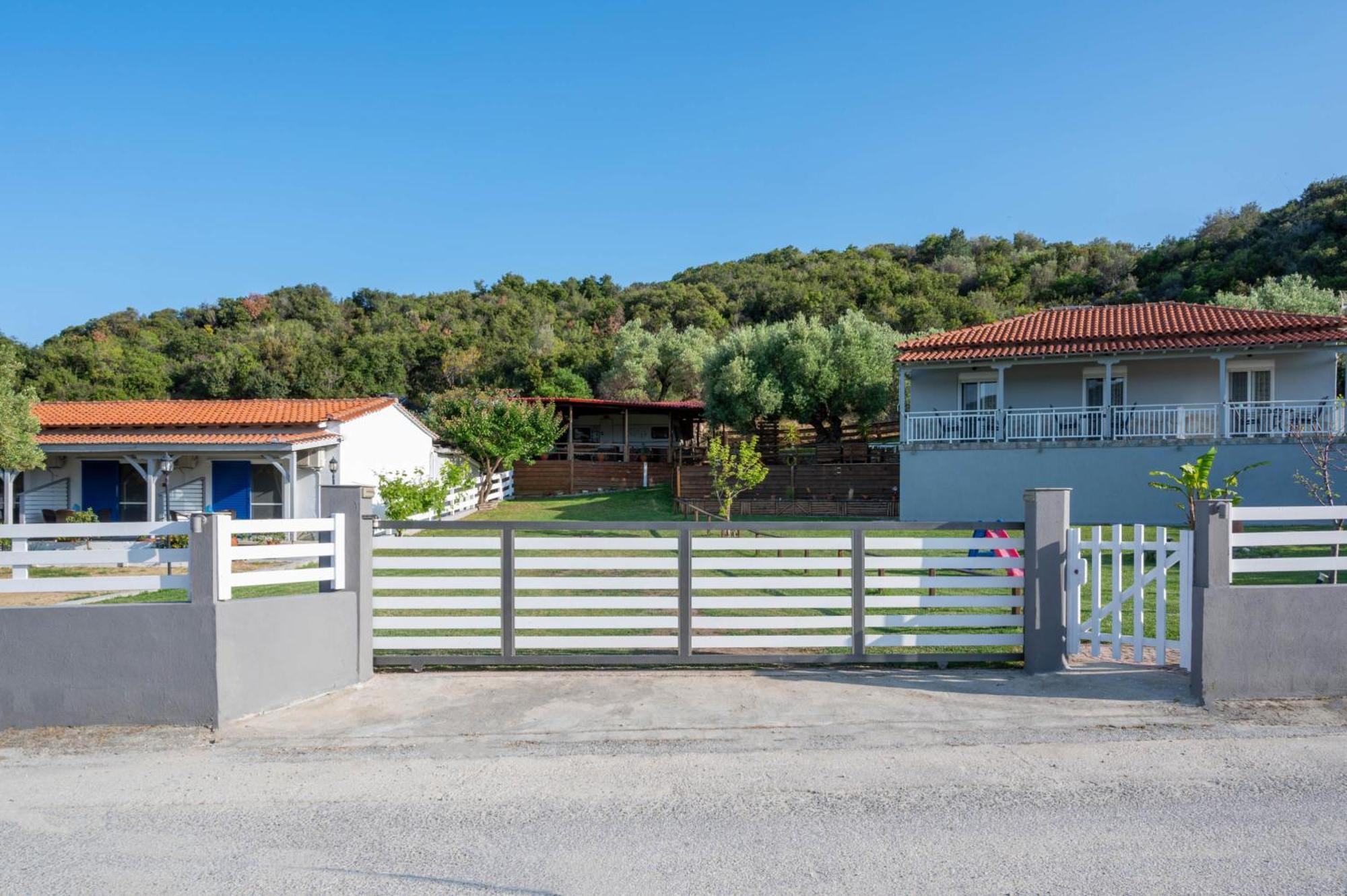 Studios Vagelis Kalamítsion Bagian luar foto